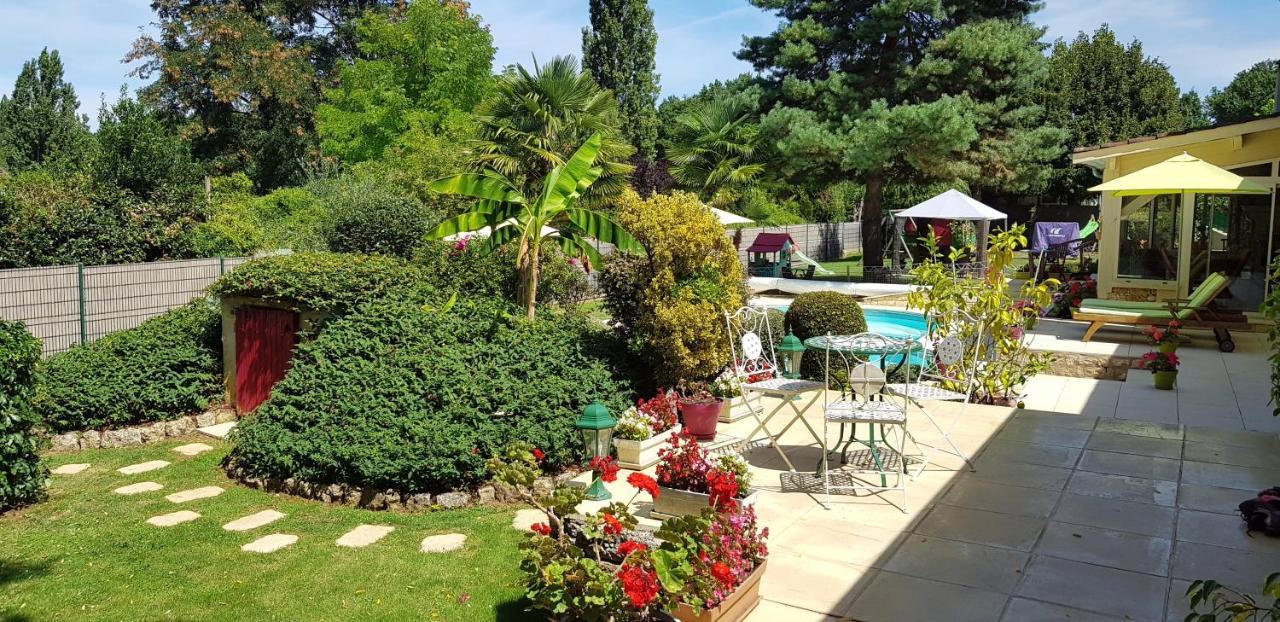 Domaine De La Dame Blanche Hotel Siorac-en-Périgord Exterior photo
